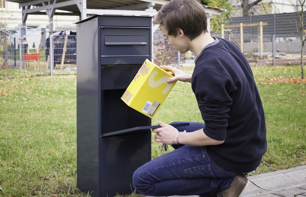 MAX KNOBLOCH PAKKET BRIEVENBUS MODEL JASPER